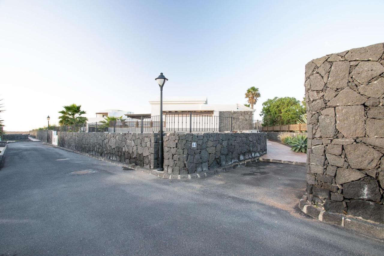 Villa Tania Плая Бланка Екстериор снимка
